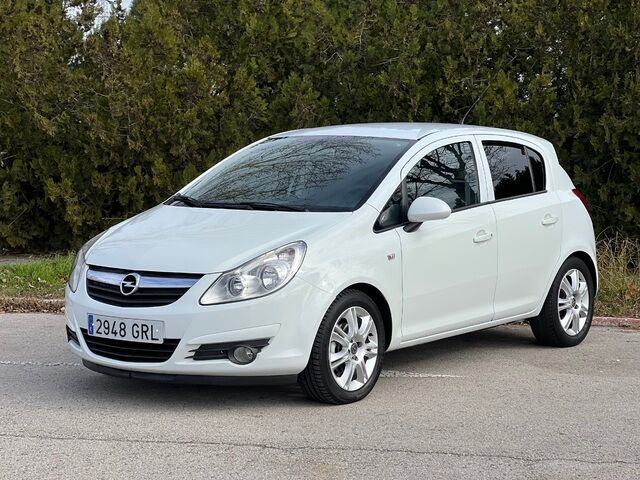 OPEL Corsa (1.2 Essentia 59 kW (80 CV)) en Barcelona