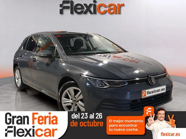 VOLKSWAGEN Golf (Life 1.5 eTSI 96kW (130CV) DSG) en Barcelona