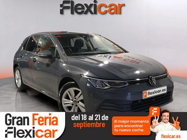 VOLKSWAGEN Golf (Life 1.5 eTSI 96kW (130CV) DSG) en Barcelona