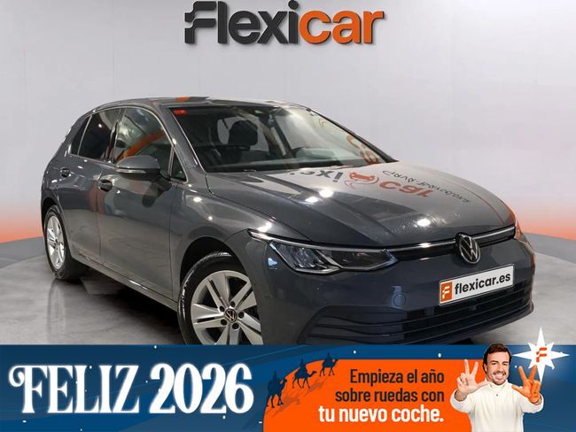 VOLKSWAGEN Golf (Life 1.5 eTSI 96kW (130CV) DSG) en Barcelona