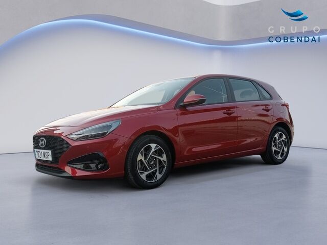 HYUNDAI i30 (1.0 TGDI 48V Klass 74 kW (100 CV)) en Madrid