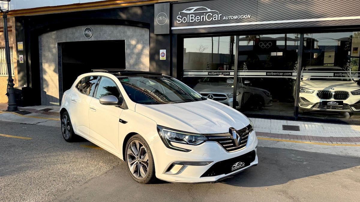 RENAULT Mégane (1.3 TCe GPF GT Line EDC 103kW) en Málaga