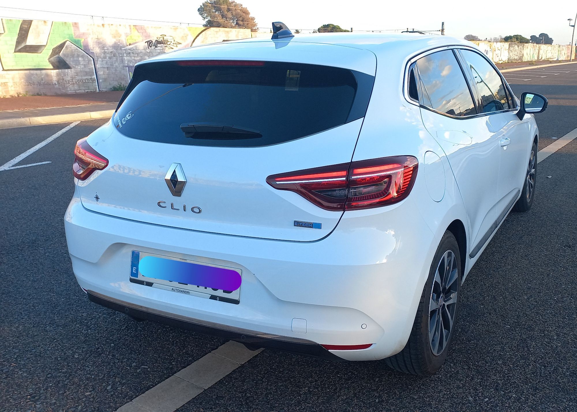 Foto del RENAULT Clio E-TECH Híbrido Techno 103kW