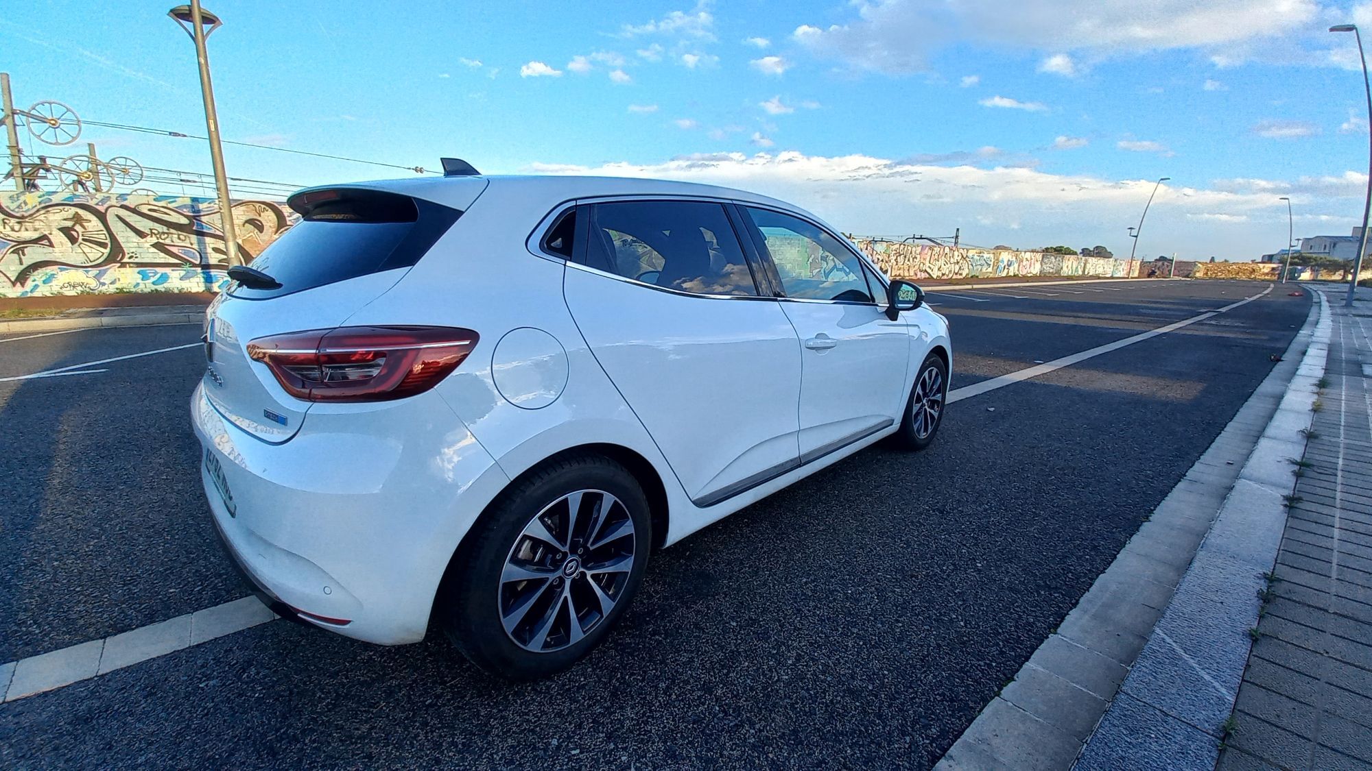 Foto del RENAULT Clio E-TECH Híbrido Techno 103kW