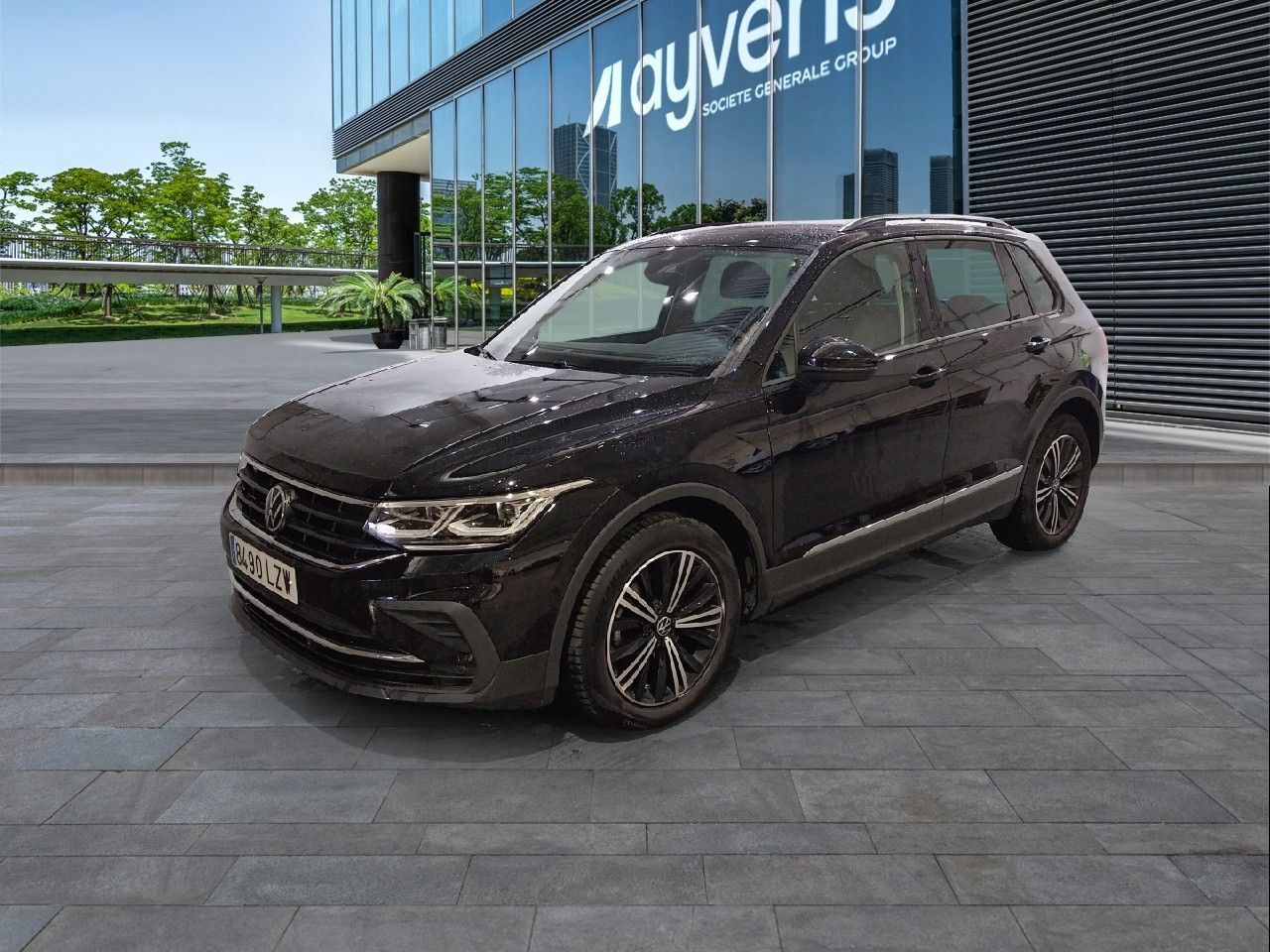 VOLKSWAGEN Tiguan (Life 2.0 TDI 110 kW (150 CV) DSG) en Madrid