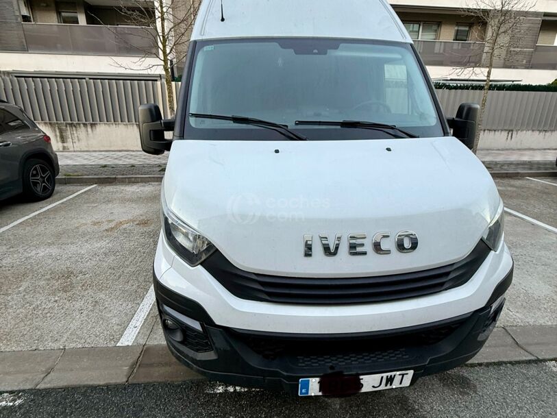 Foto del IVECO Daily Furgón 35C16 V 3520L H3 13.4 156