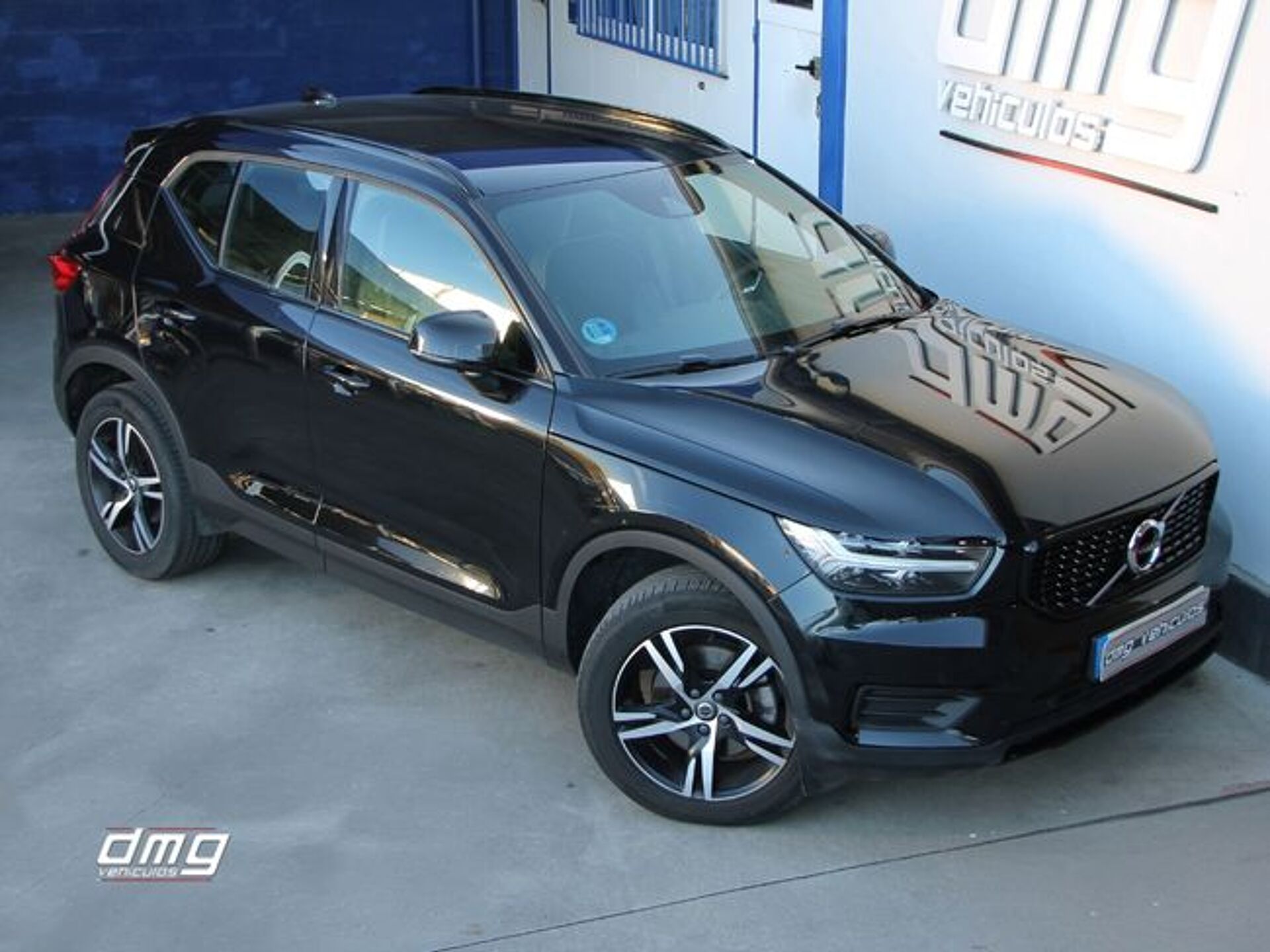 Imagen 3 de VOLVO XC40