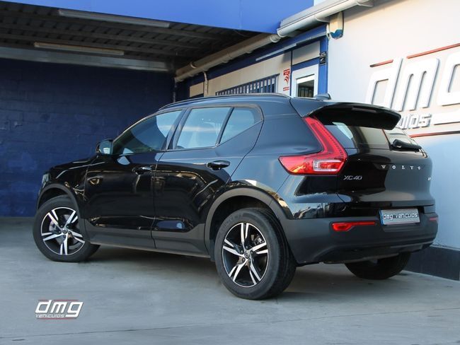 Foto del VOLVO XC40 B4 R-Design AWD Aut.