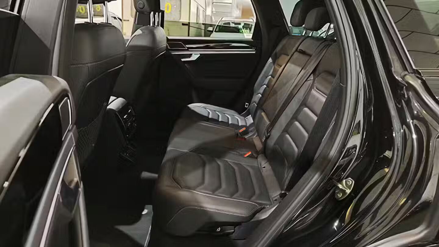 Foto del VOLKSWAGEN Touareg 3.0TDI V6 R-Line Tiptronic 4Motion 210kW