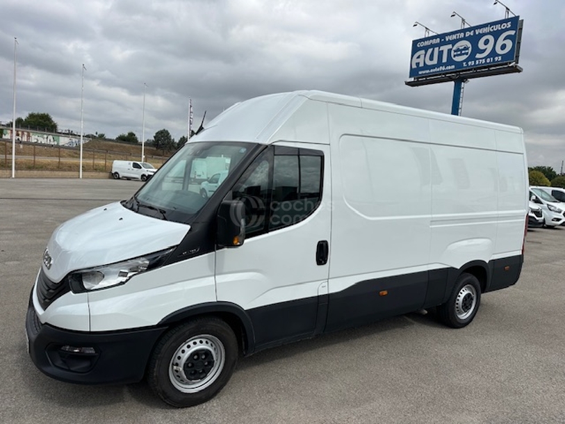 Foto del IVECO Daily Furgón 33S16 V 3520 H2 10.8 156