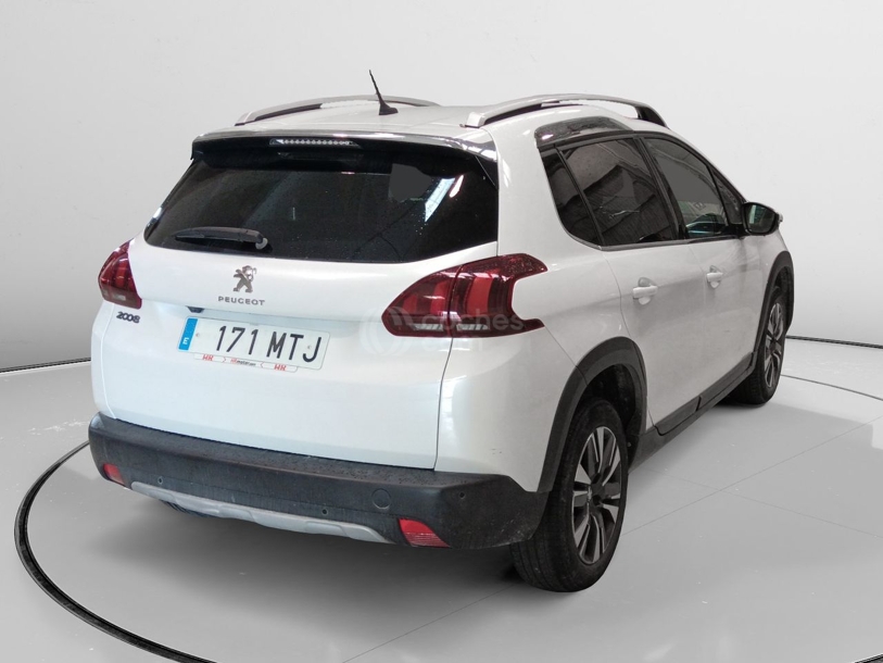 Foto del PEUGEOT 2008 1.2 PureTech S&S Allure 130