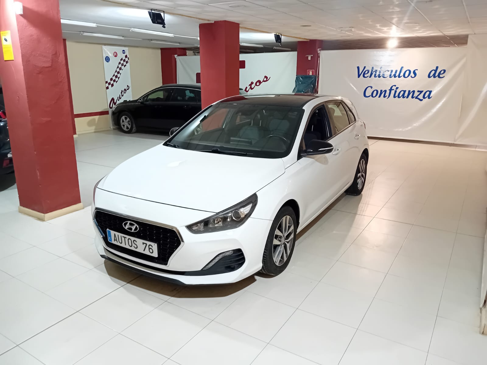 HYUNDAI i30 (1.6CRDi Klass 116) en Badajoz