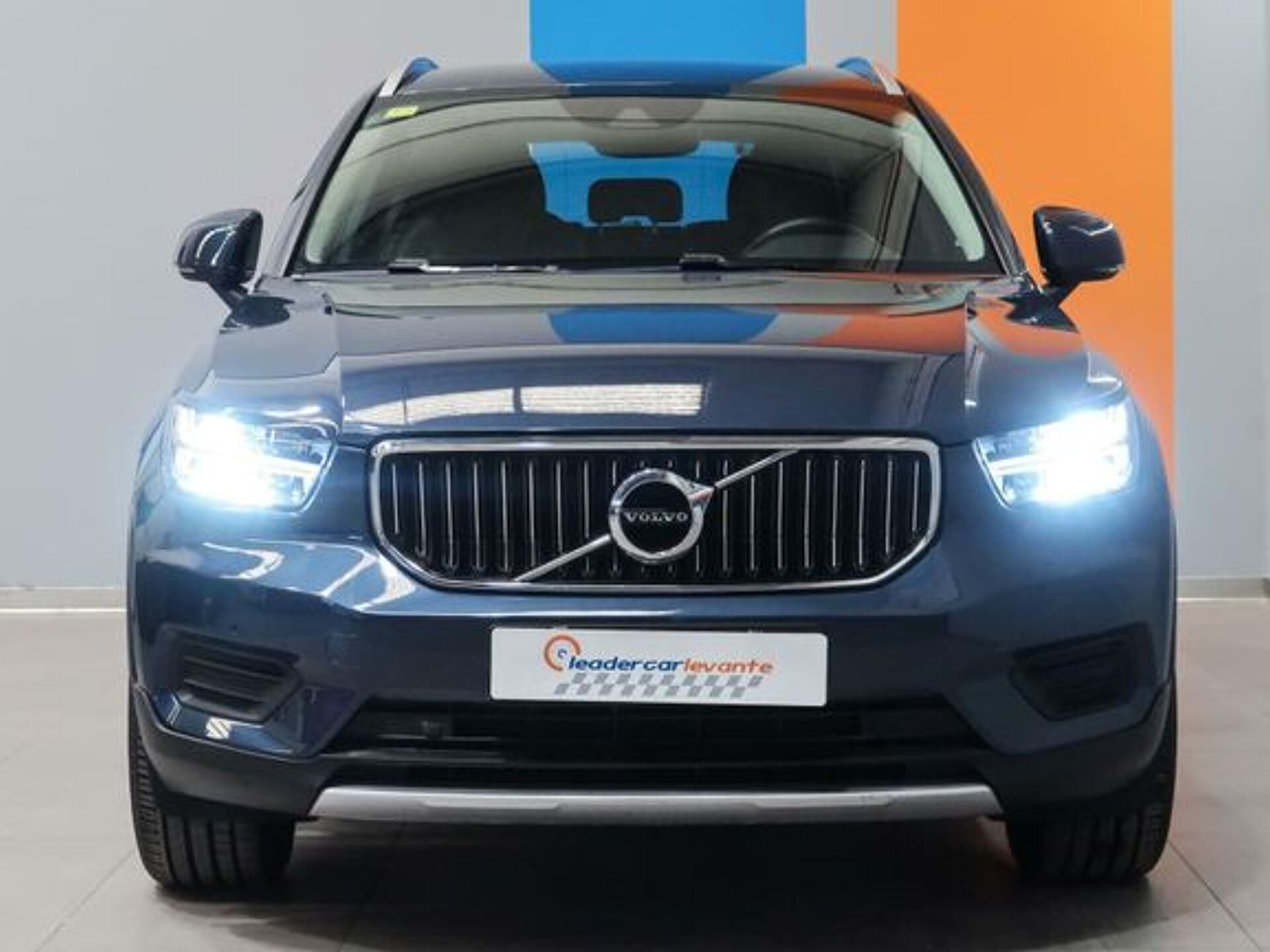 Imagen 3 de VOLVO XC40