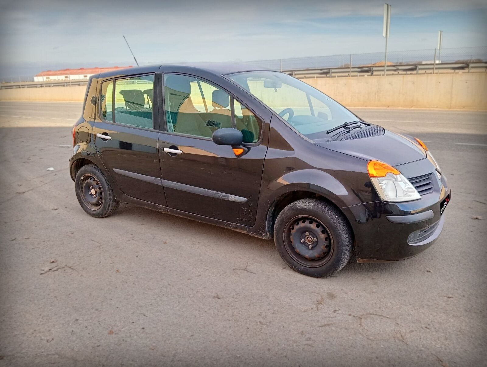 RENAULT Modus (1.5DCI Confort Dynamique 80) en Valencia