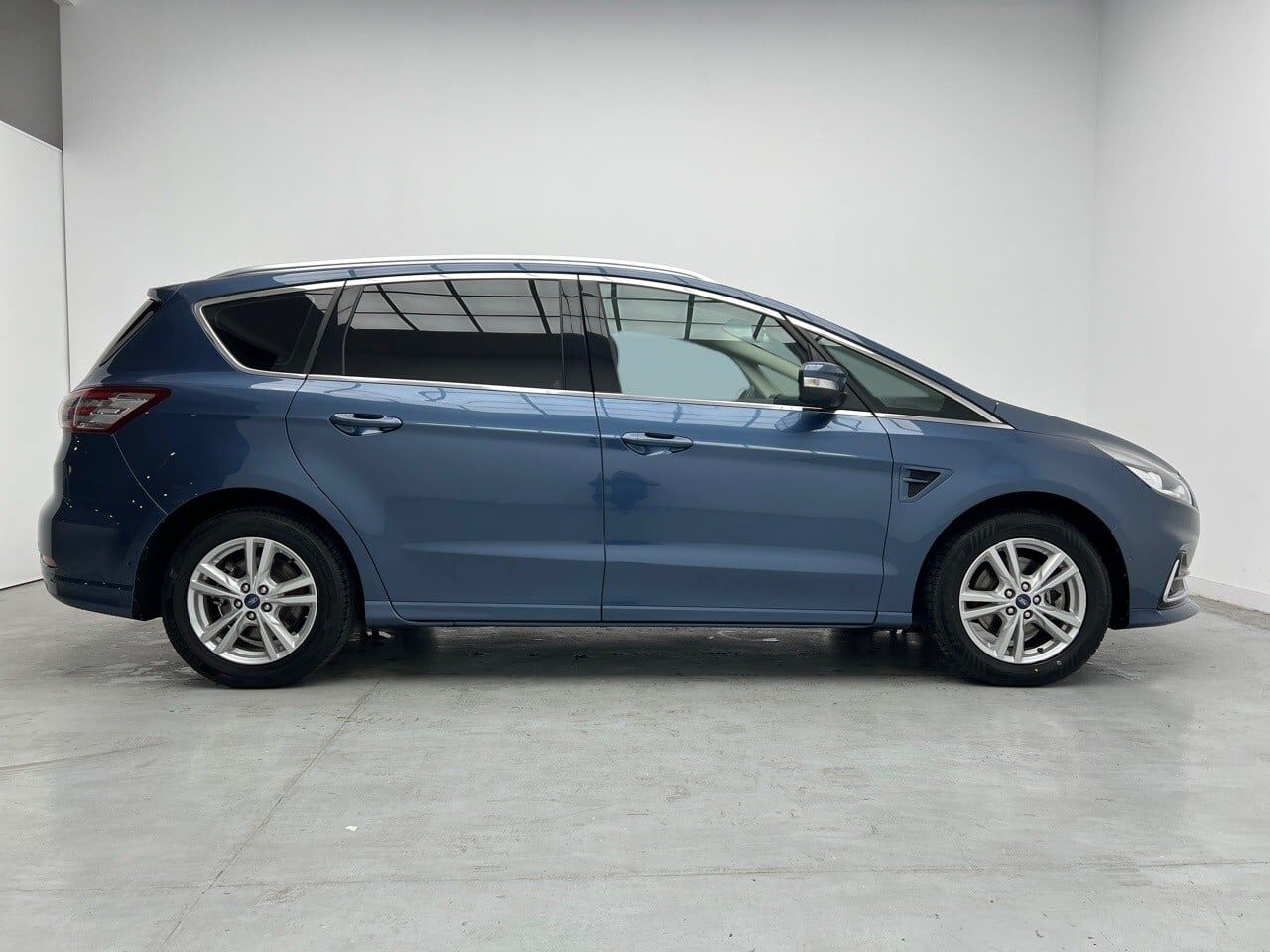 Foto del FORD S-Max 2.5 Duratec FHEV Titanium Aut. 190