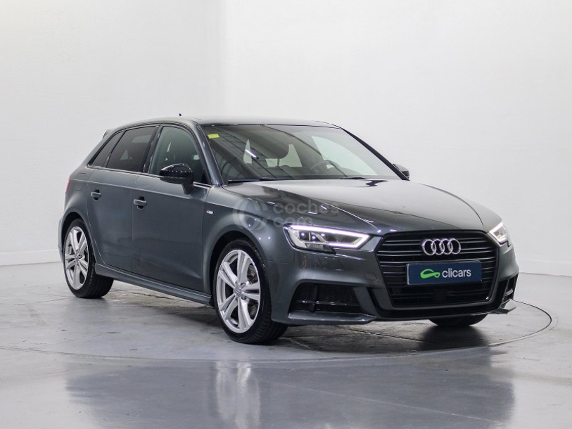 Foto del AUDI A3 Sportback 35 TFSI Black line S tronic 110kW