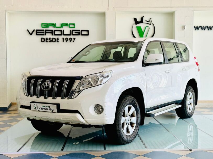 Foto del TOYOTA Land Cruiser Comercial Land Cruiser D-4D NX 177