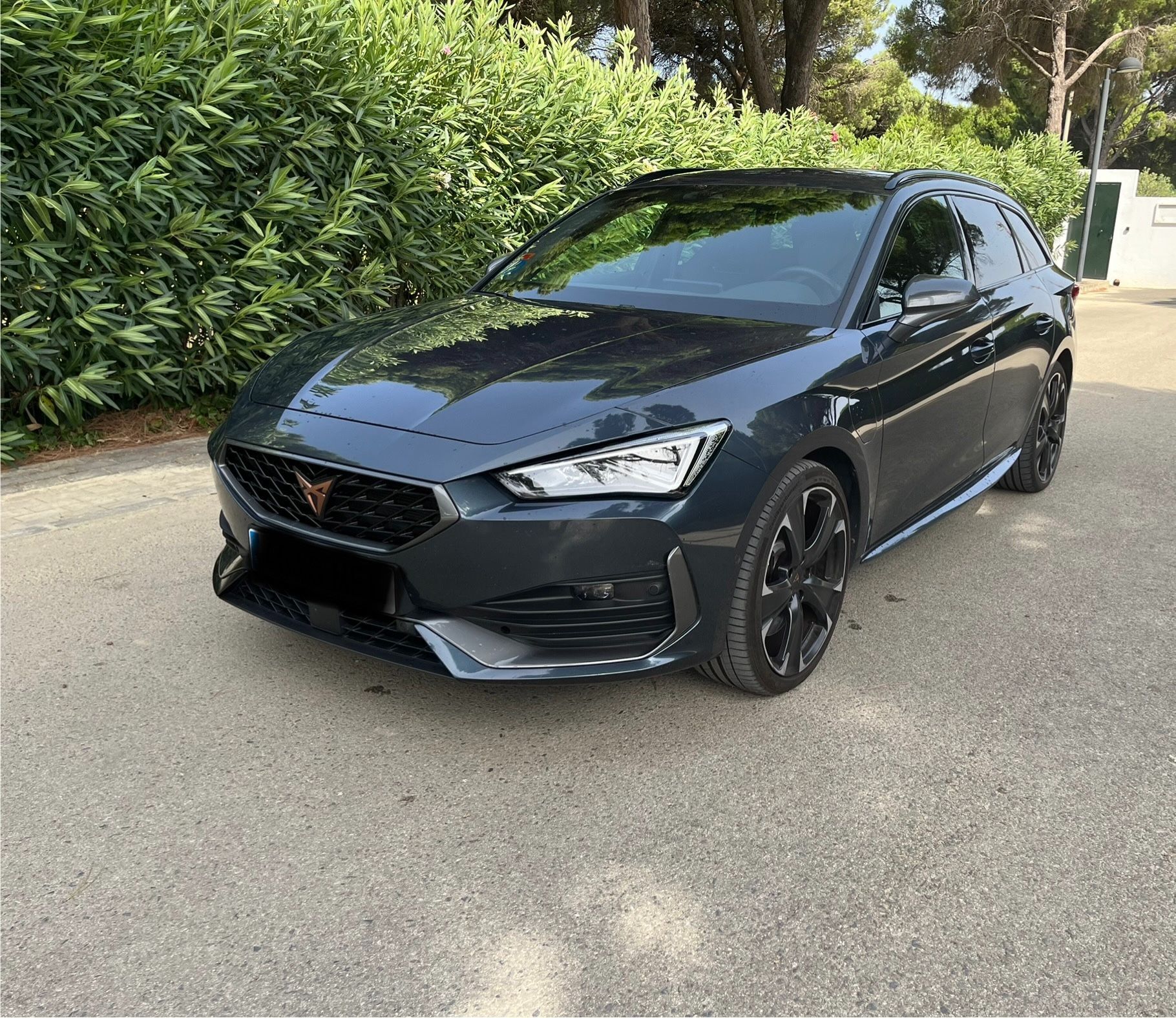 Foto del CUPRA León Sportstourer 1.4 TSI VZ E HYBRID DSG 245