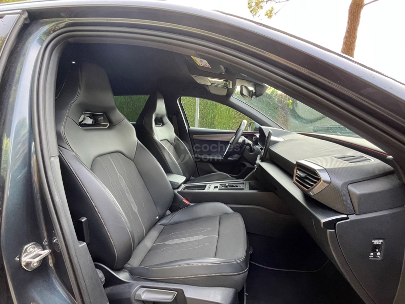 Foto del CUPRA León Sportstourer 1.4 TSI VZ E HYBRID DSG 245