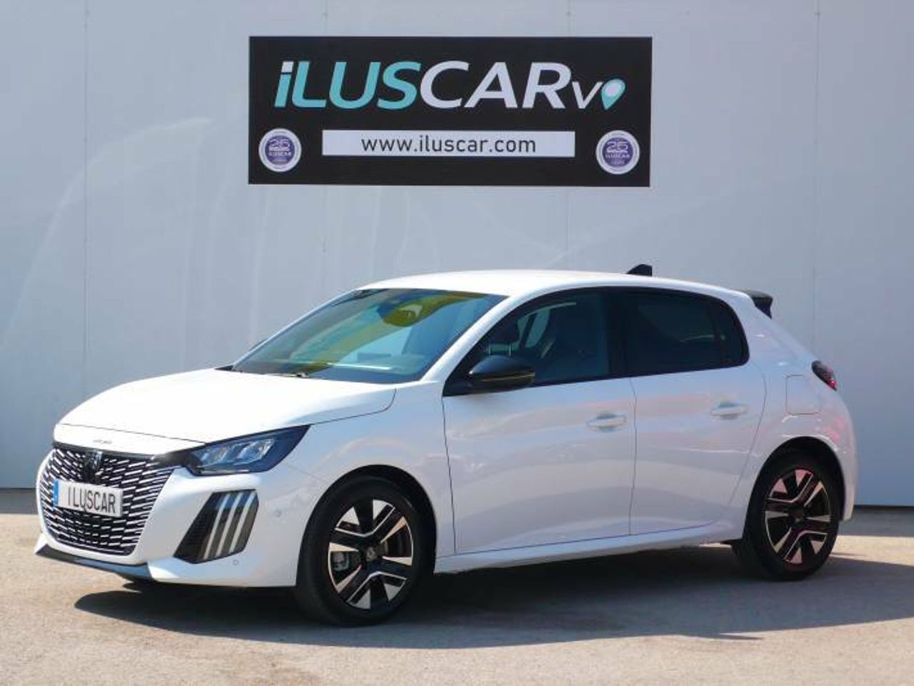 PEUGEOT 208 (N208 5P Allure HYBRID 100 eDCS6) en Madrid