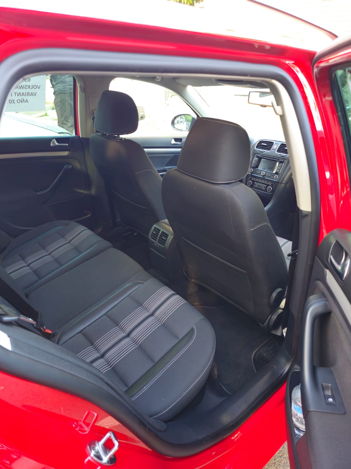 Foto del VOLKSWAGEN Golf Variant 1.6TDI CR BMT Sport 105