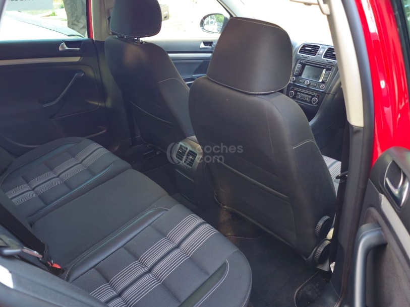 Foto del VOLKSWAGEN Golf Variant 1.6TDI CR BMT Sport 105