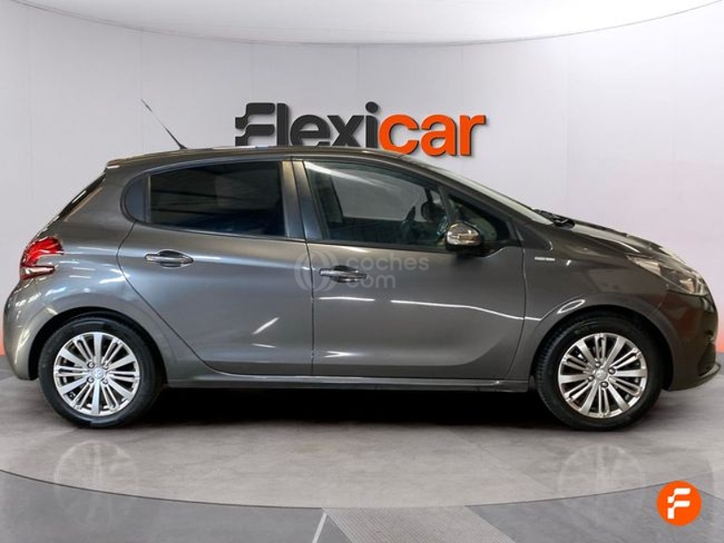 Foto del PEUGEOT 208 1.2 PureTech Style 82