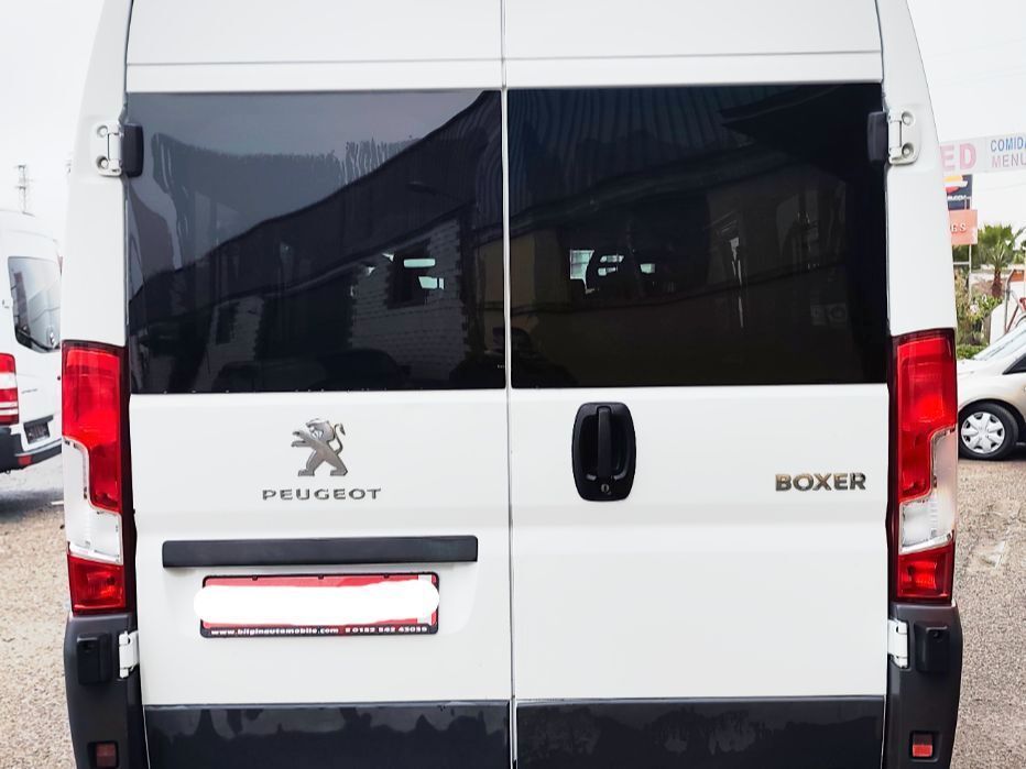 Foto del PEUGEOT Boxer Furgón 2.0BlueHDI 335 L3H2 130