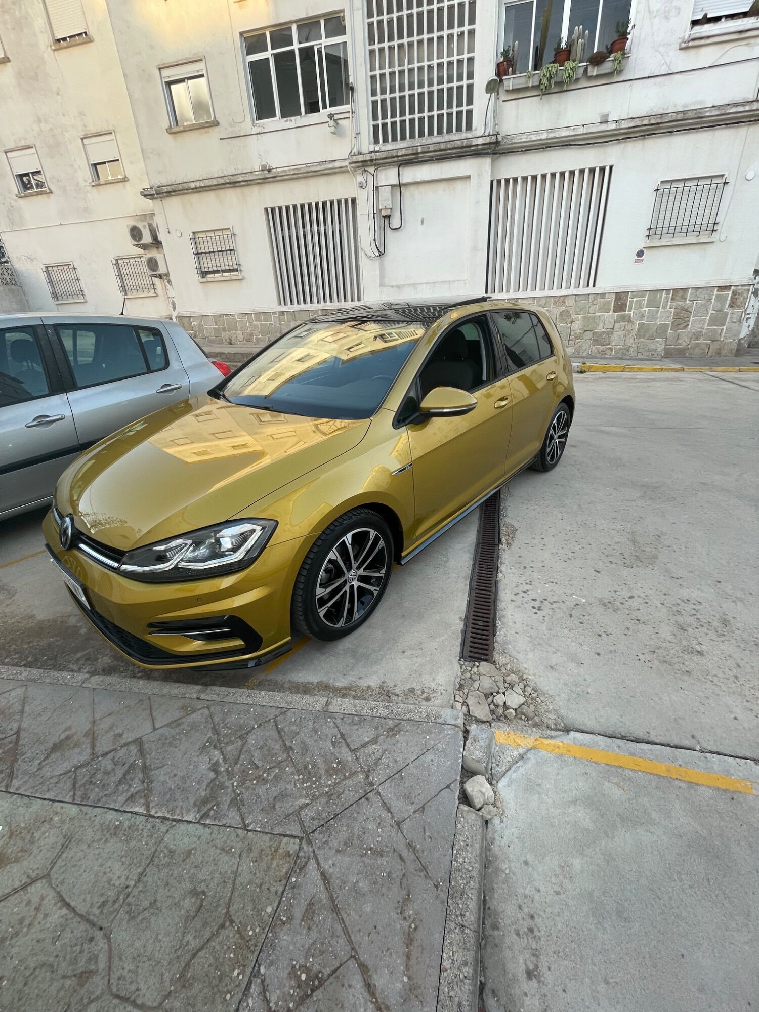 Foto del VOLKSWAGEN Golf 1.6TDI Sport DSG7 85kW