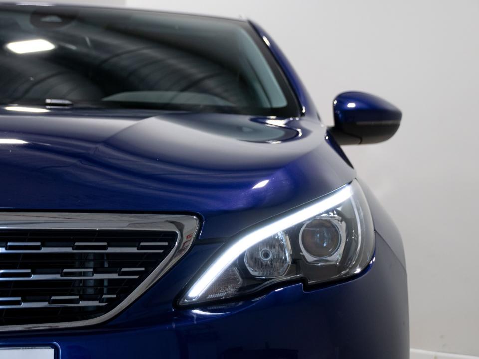 Foto del PEUGEOT 308 SW 1.5BlueHDi S&S Allure 130