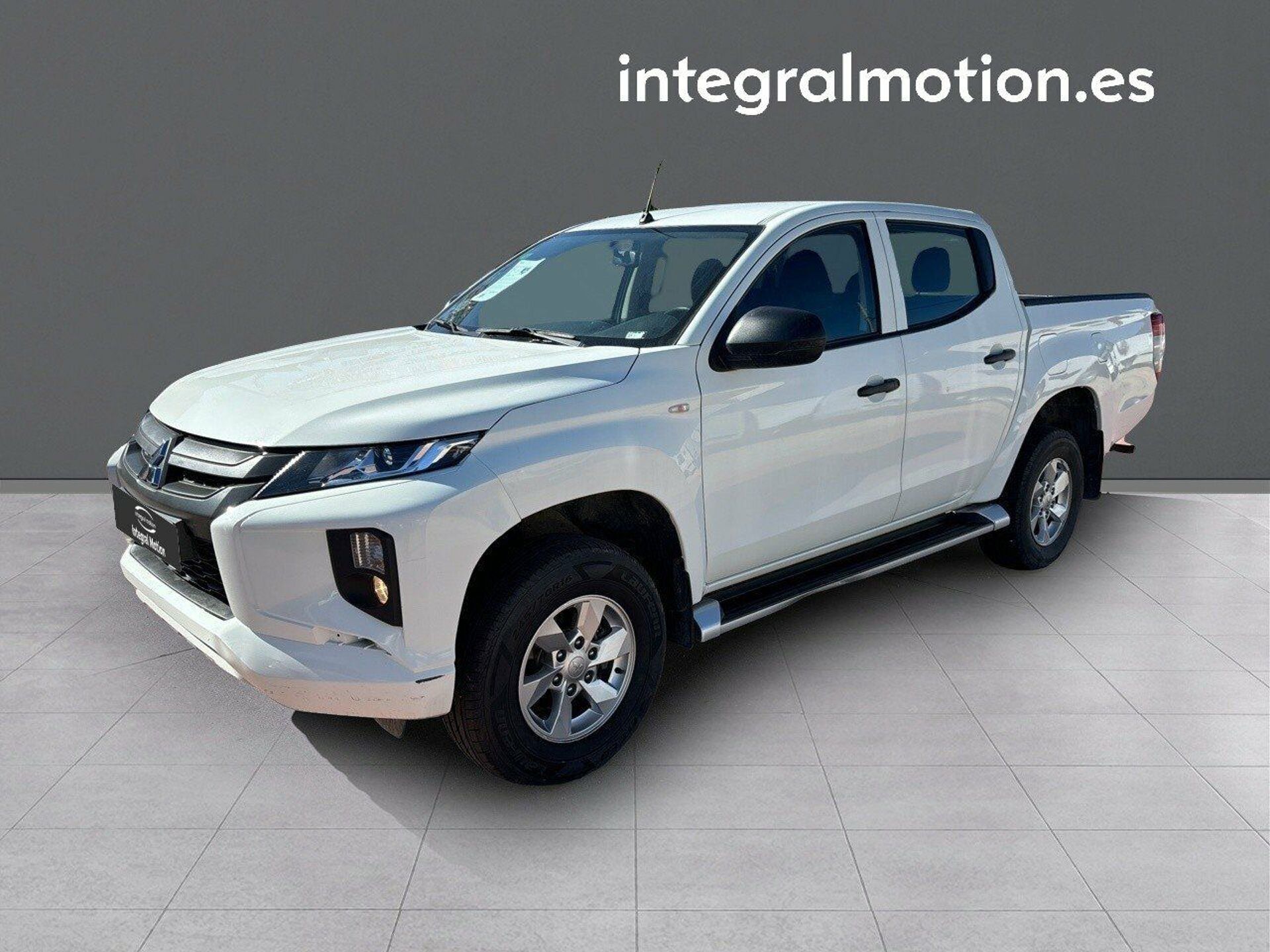 Imagen de MITSUBISHI L200
