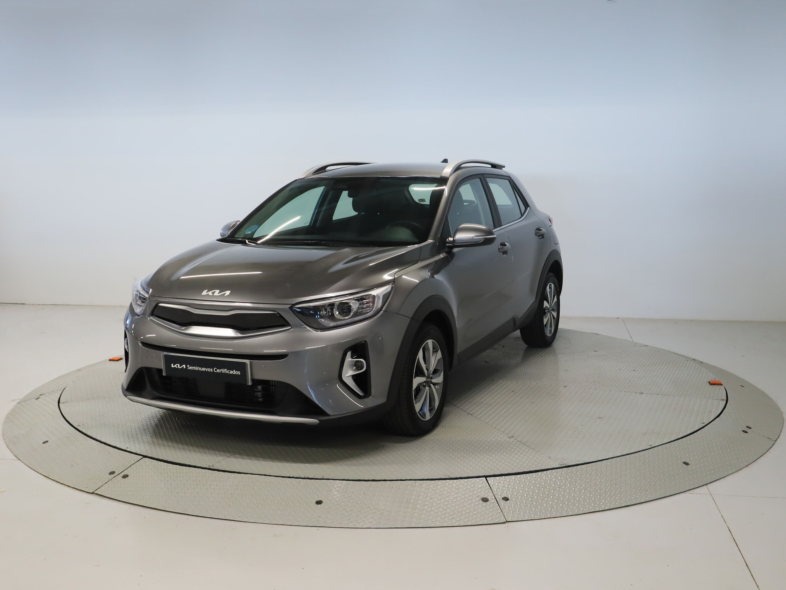 KIA Stonic (1.0 T-GDI MHEV IMT 74KW DRIVE 100 5P) en Baleares