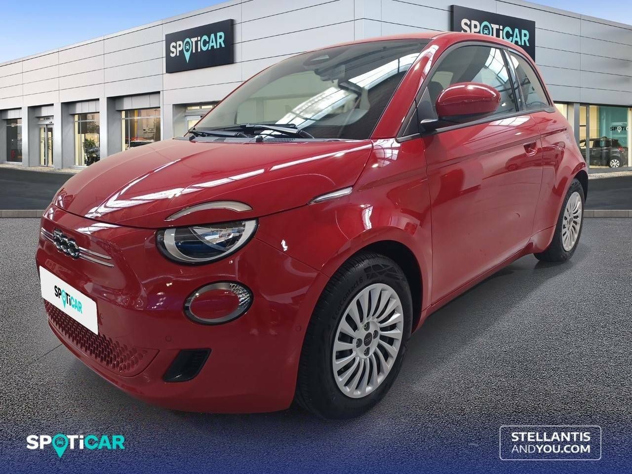 FIAT 500 (  3+1 320km 85kW (118CV) Monotrim) en Barcelona