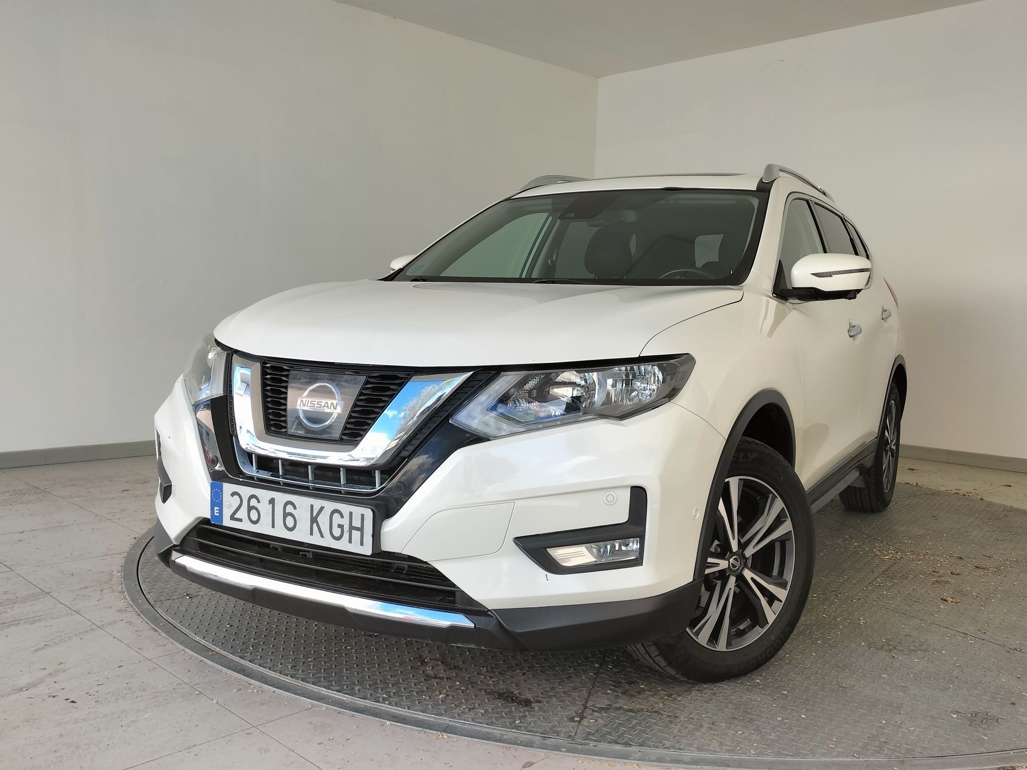 NISSAN X-Trail (1.6 dCi Tekna 4x2) en Madrid