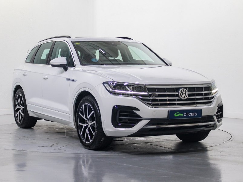 Foto del VOLKSWAGEN Touareg 3.0TDI V6 R-Line Tiptronic 4Motion 210kW