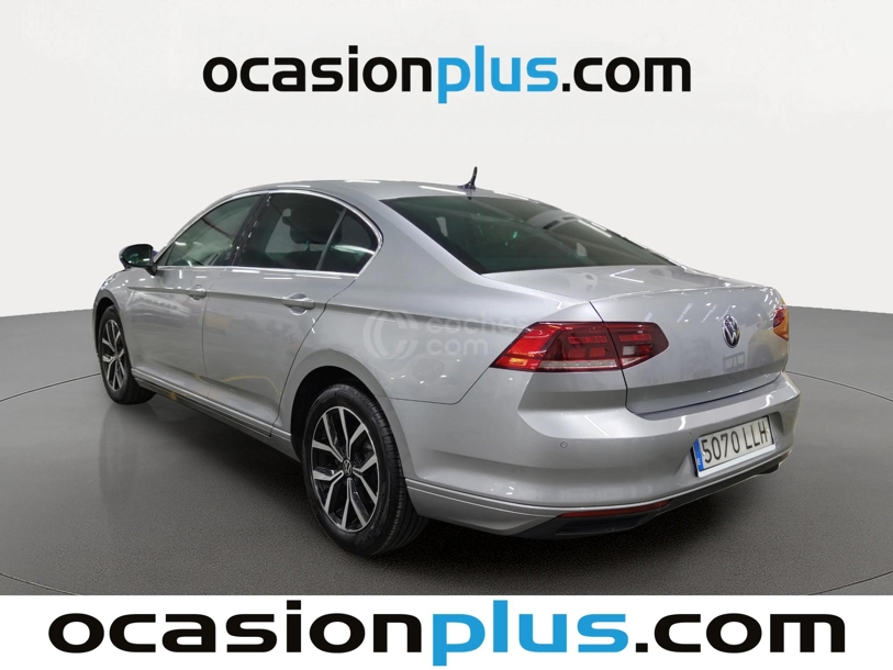 Foto del VOLKSWAGEN Passat 2.0TDI EVO Executive DSG7 110kW