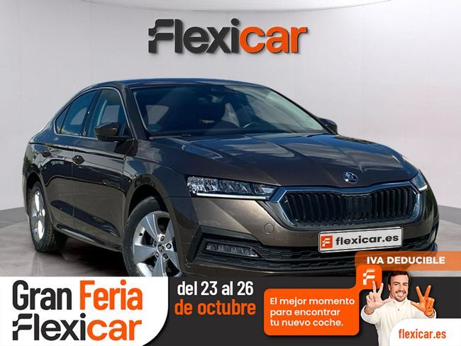 SKODA Octavia (1.5 TSI m-HEV 110kW (150CV) DSG Ambition) en Navarra