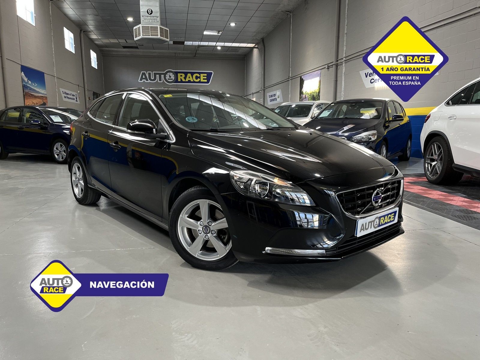 VOLVO V40 (D2 Kinetic 120) en Sevilla