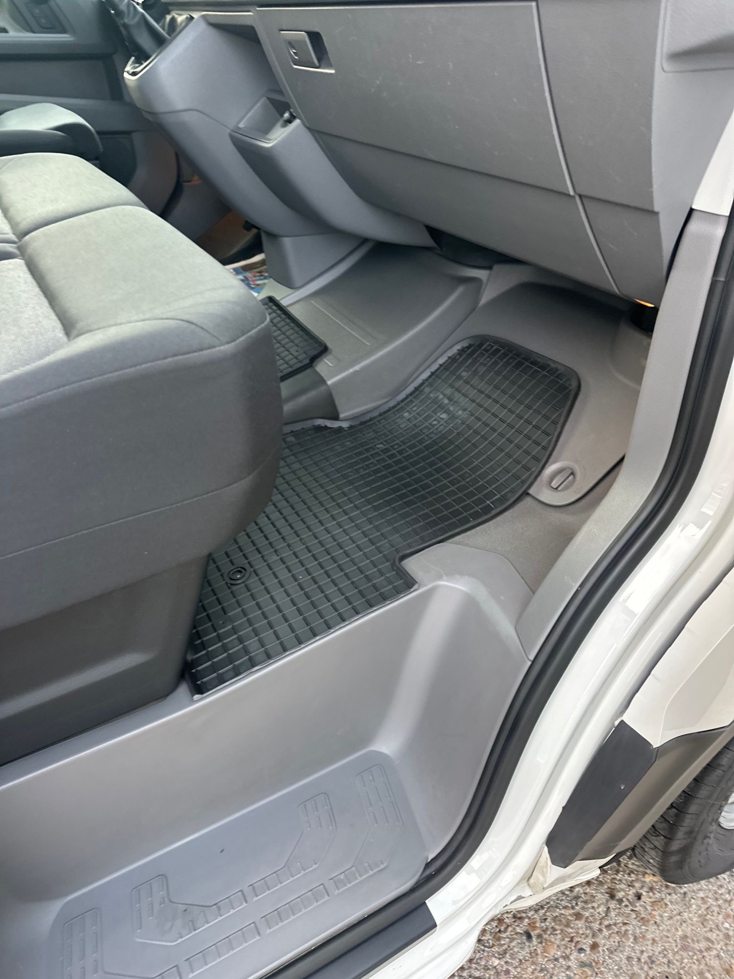 Foto del VOLKSWAGEN Crafter Furgón 2.0TDI SCR 30 BM L3H2 103kW