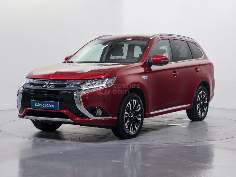 Foto del MITSUBISHI Outlander PHEV Kaiteki 4WD