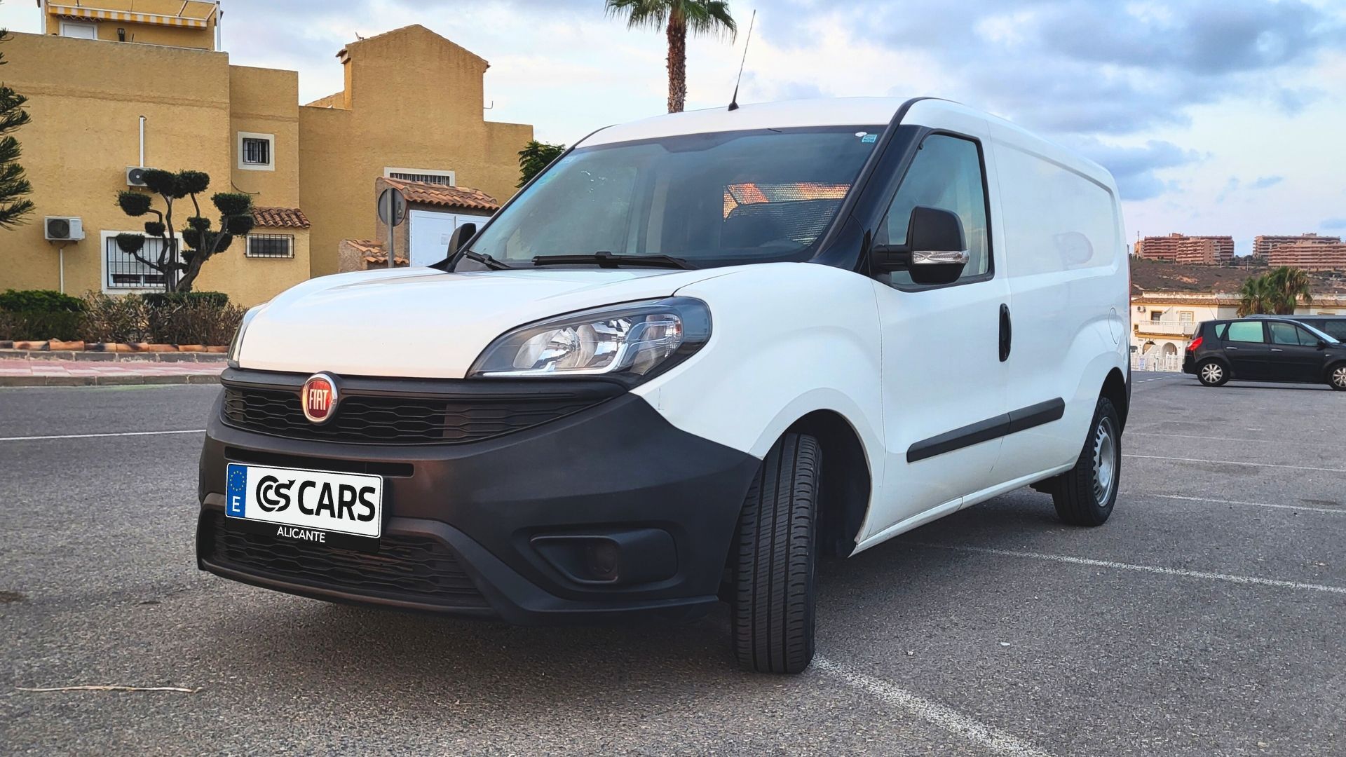 Foto del FIAT Dobló Cargo 1.6Mjt Base Maxi C. Aum.