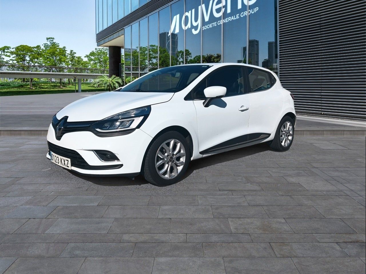 RENAULT Clio (Zen dCi 66 kW (90 CV) EDC) en Madrid
