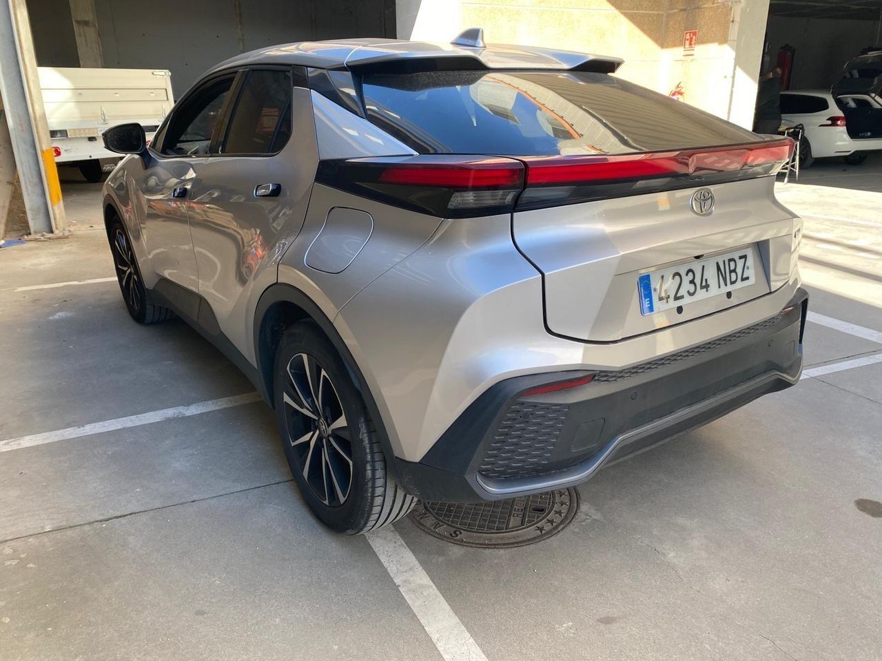 Foto del TOYOTA C-HR 200H Advance