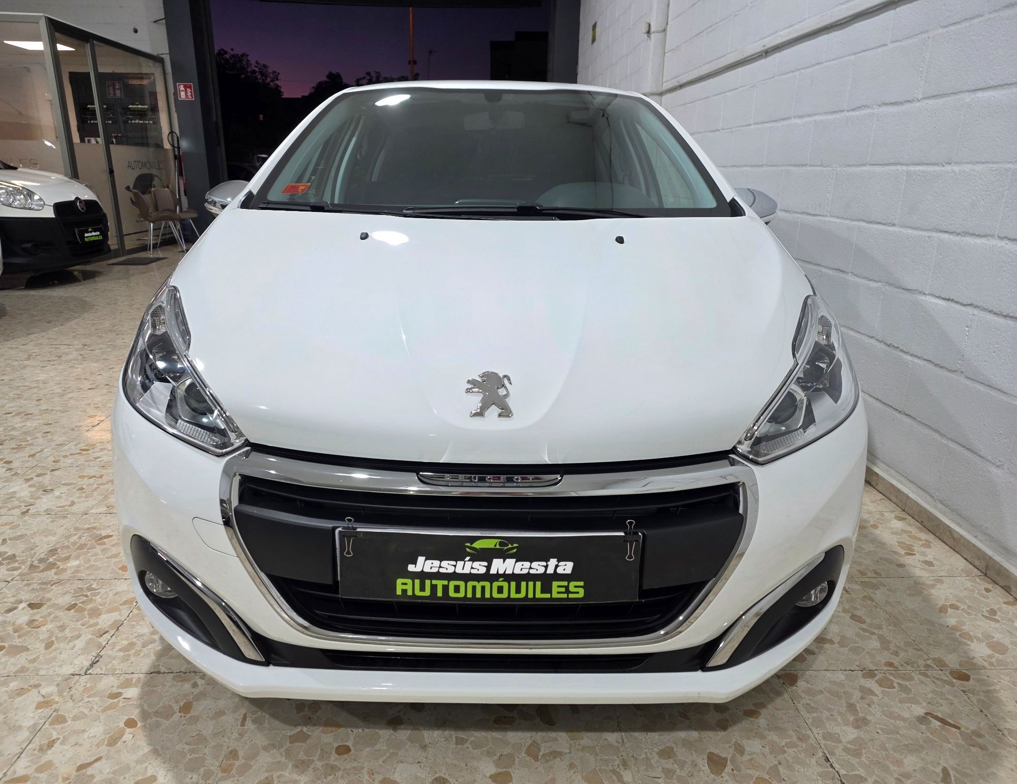 Foto del PEUGEOT 208 1.2 PureTech Style 82