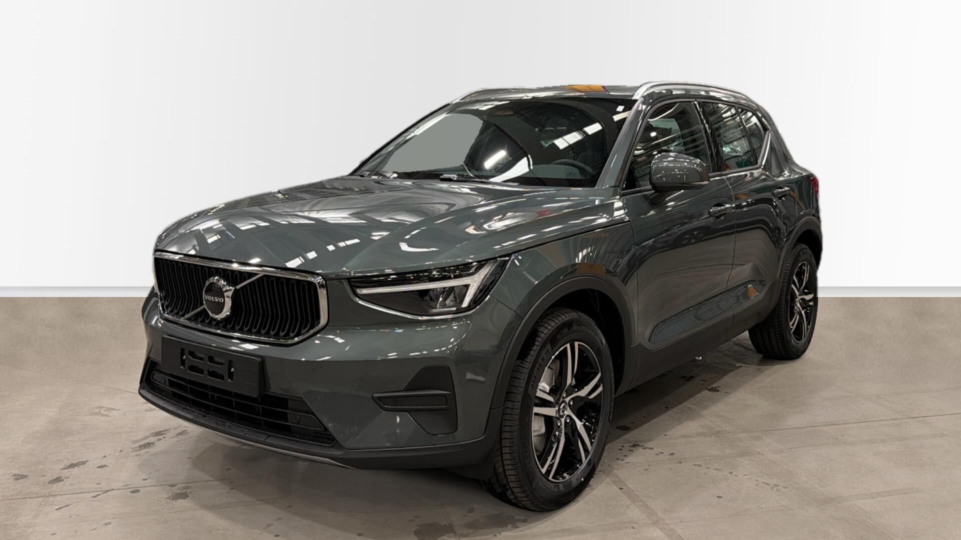 VOLVO XC40 (B3 G Core Auto 120 kW (163 CV)) en Madrid