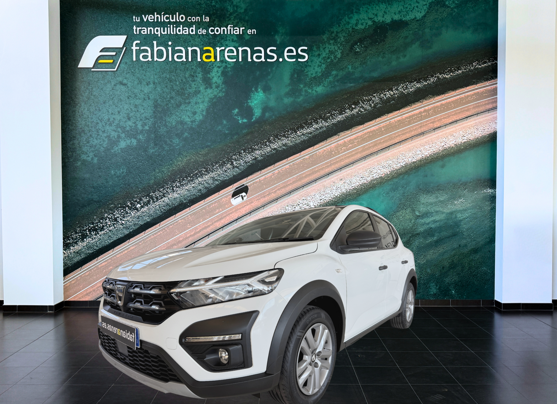 DACIA Sandero (1.0  TCe 90cv Stepway Essential) en Granada