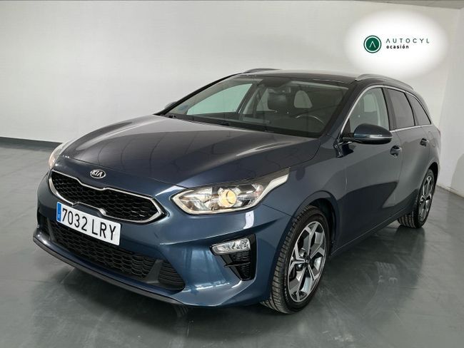 Foto del KIA Ceed Tourer 1.6 MHEV iMT GT Line 136