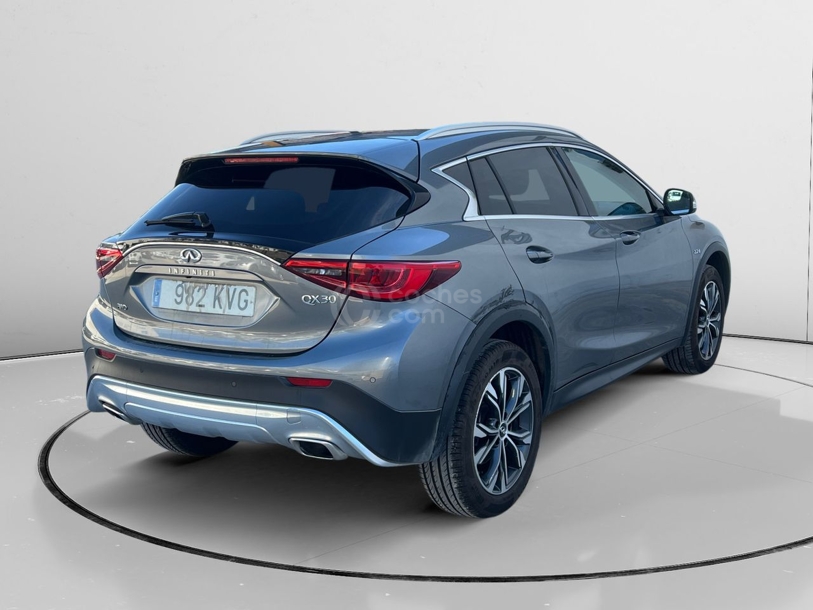 Foto del INFINITI QX30 2.2d Premium AWD 7DCT