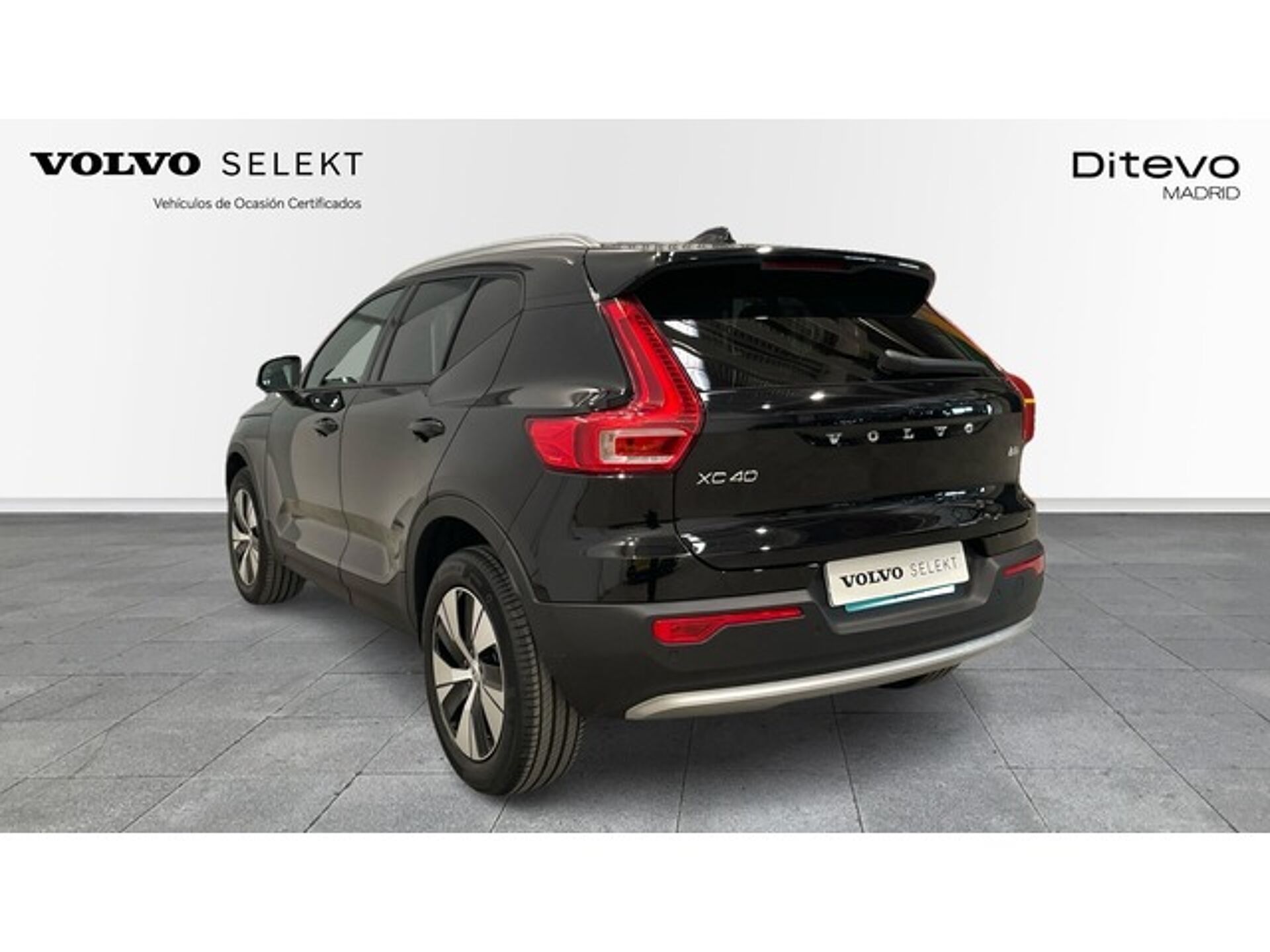 Imagen 2 de VOLVO XC40