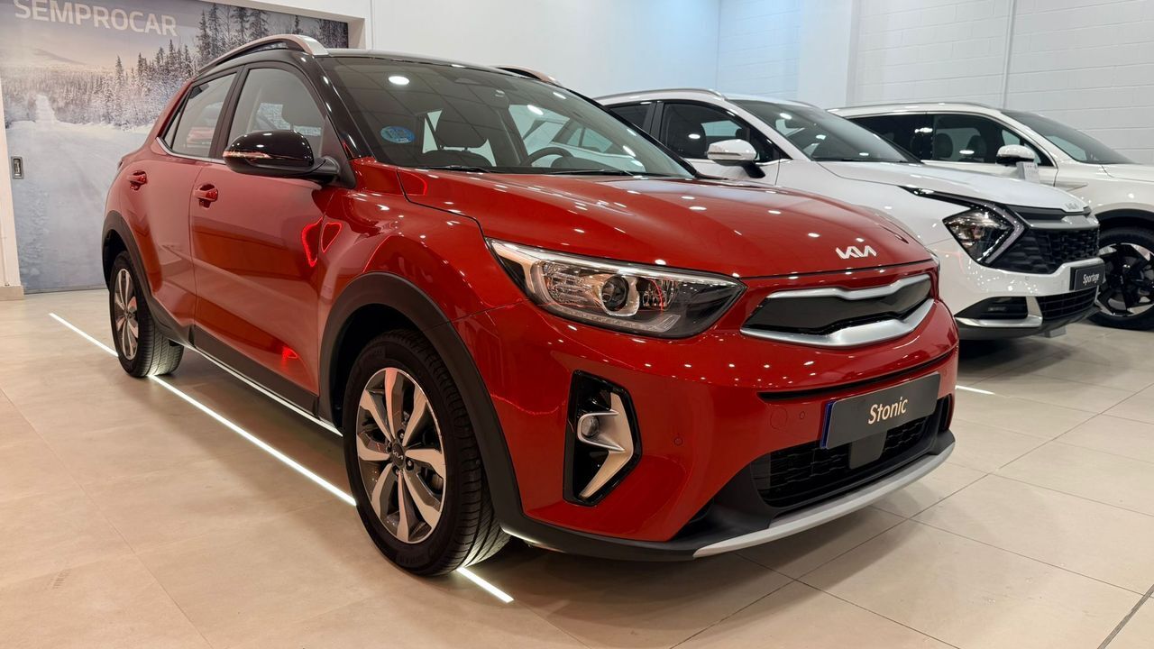KIA Stonic (1.0 T-GDi 74kW (100CV) MHEV iMT Drive) en Barcelona